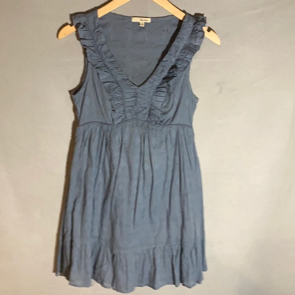 BeBop Dresses & Skirts - BeBop ruffled sleeveless blue mini dress Sz M